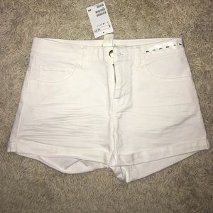 White jean shorts size 4 NWT