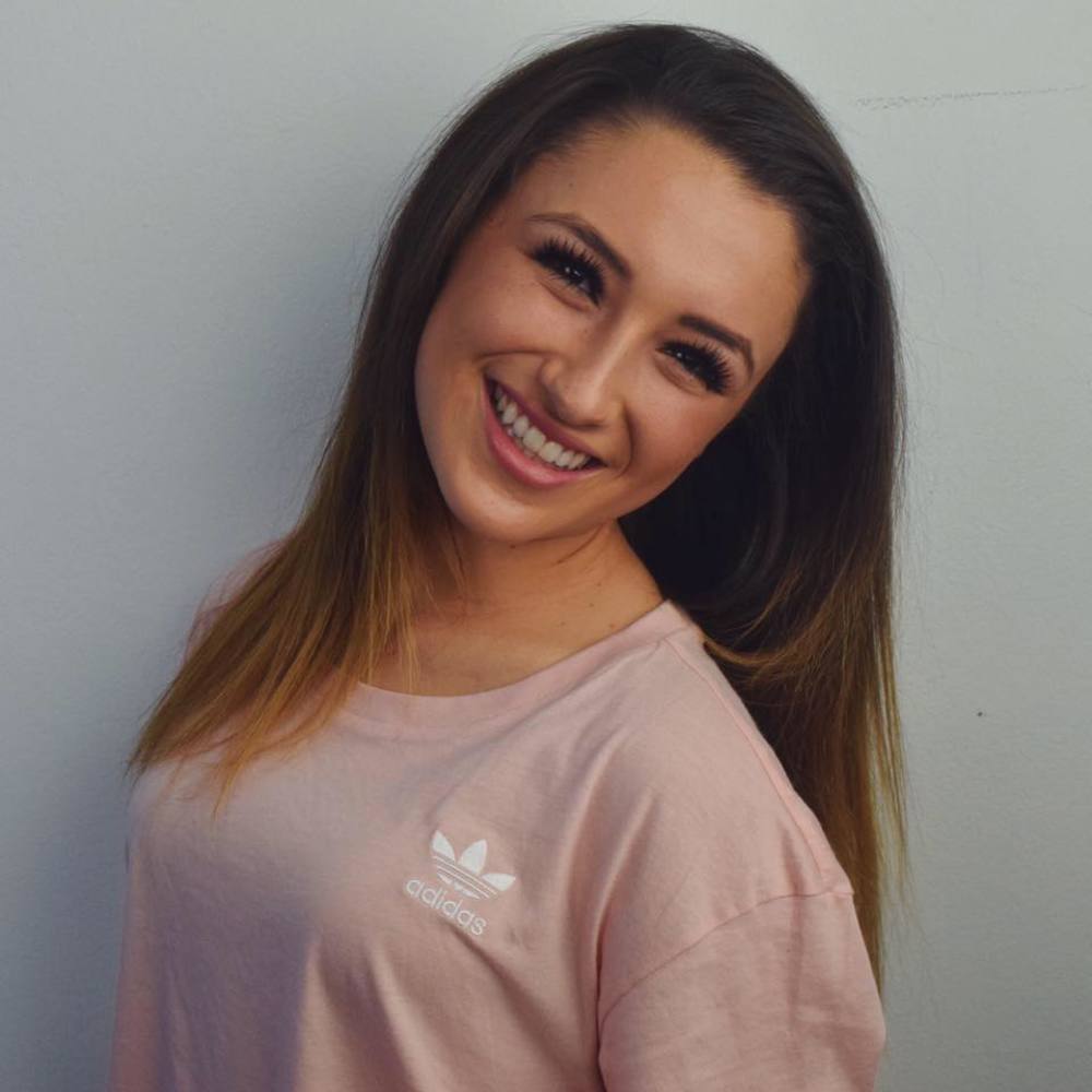 Meet your Posher, Caitlin