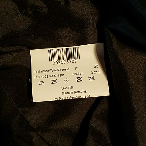 Lavia Grey Skirt with Outstanding Design Details - Picture 4 of 5