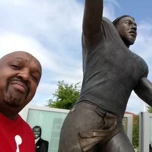 Meet your Posher, Randall