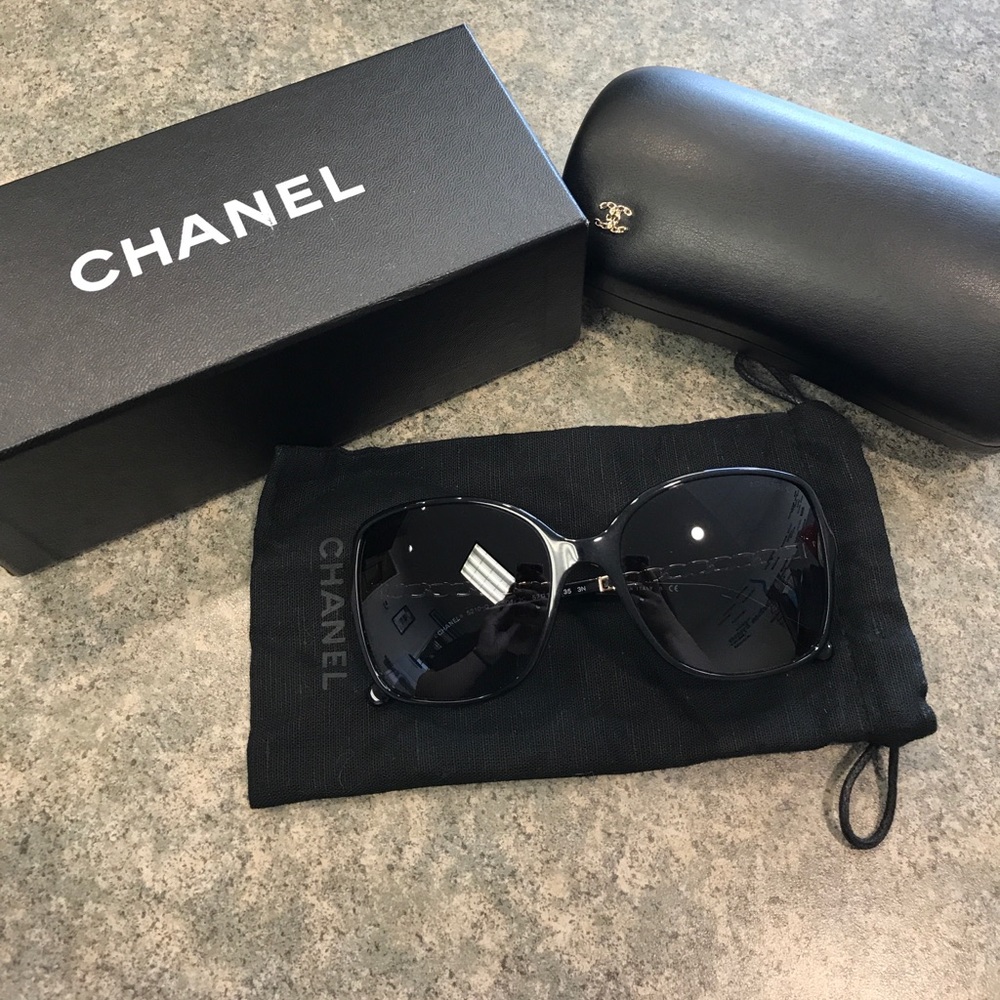 💥sold 💥Authentic Chanel sunglasses