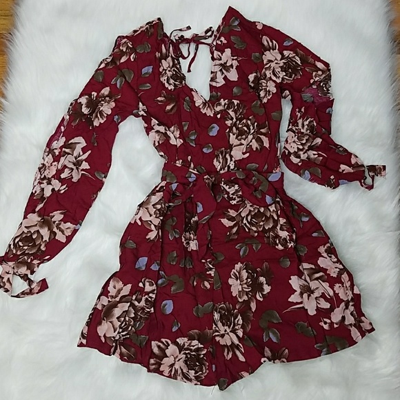 LAST ONE!! Burgundy Floral Romper - Picture 2 of 2