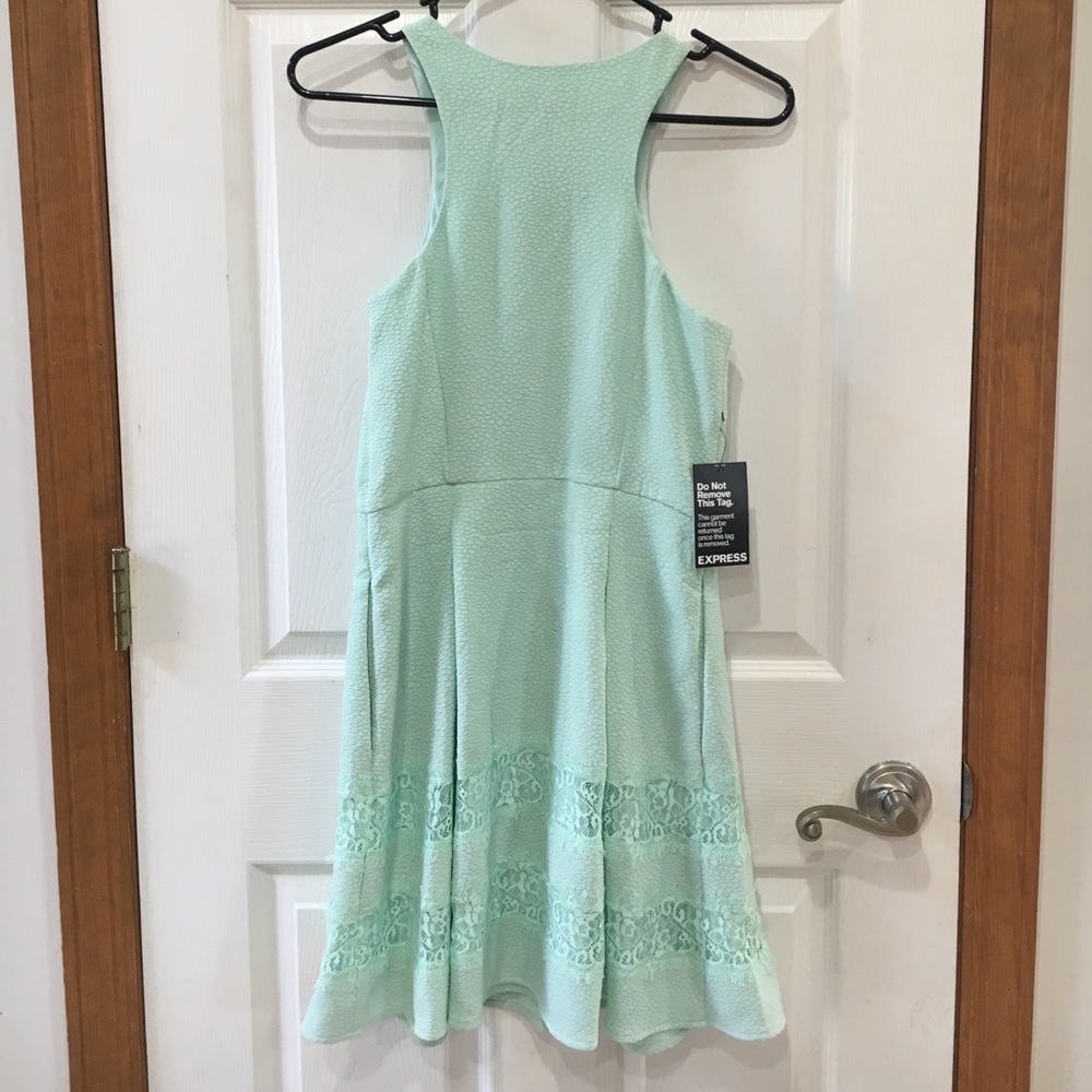 ☀️price drop!☀️ Express dress. Brand new w tags!