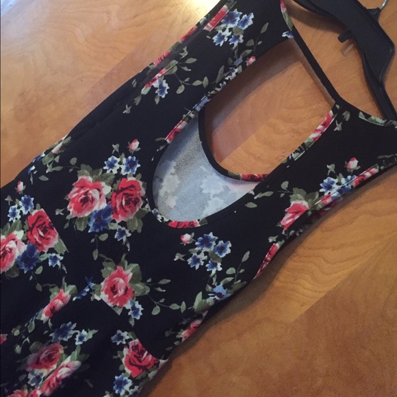 Rose floral black summer dress! - Picture 2 of 3