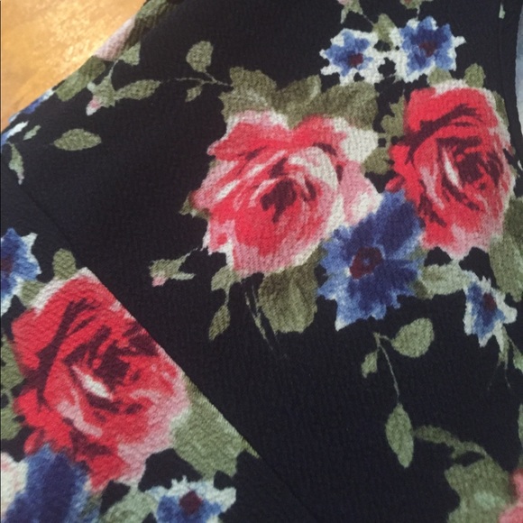 Rose floral black summer dress! - Picture 3 of 3