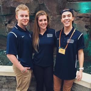 Meet your Posher, Christopher