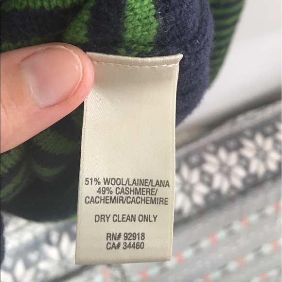 Juicy Couture Sweater-PRICE DROP💖 - Picture 4 of 4