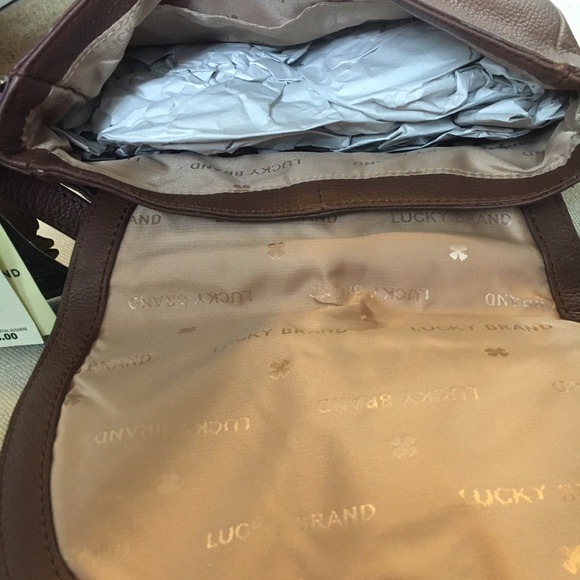Lucky Brand Ali Leather Flap Crossbody Bag - Picture 5 of 8