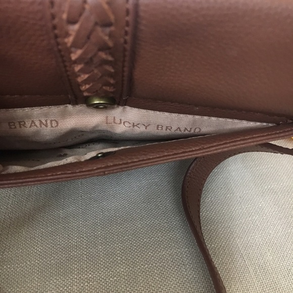 Lucky Brand Ali Leather Flap Crossbody Bag - Picture 7 of 8