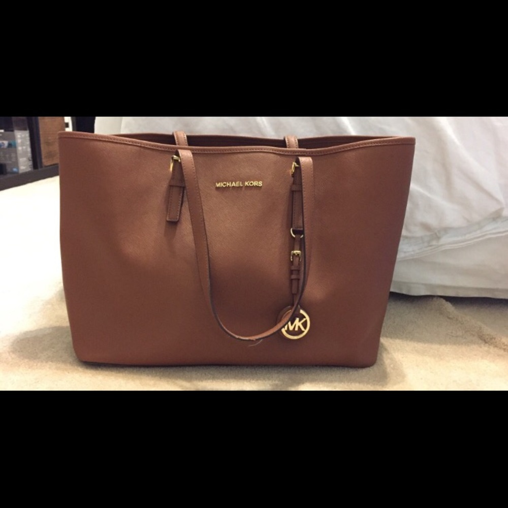 MICHAEL KORS JET SET BAG