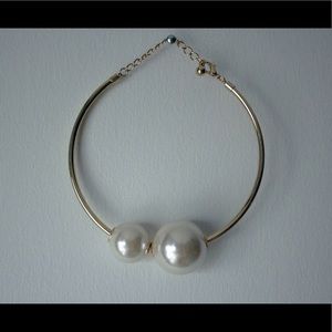 Knock off Chanel pearl necklace