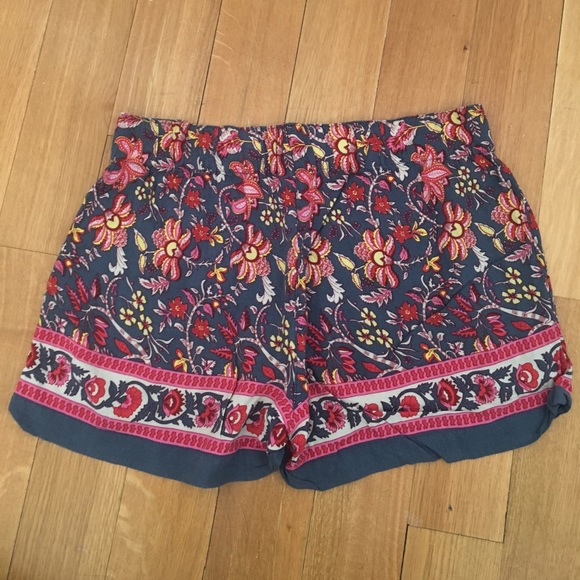 Short - Picture 3 of 4