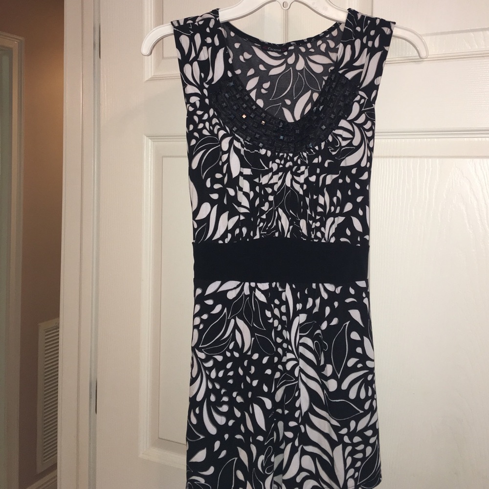 Black and white floral pattern blouse