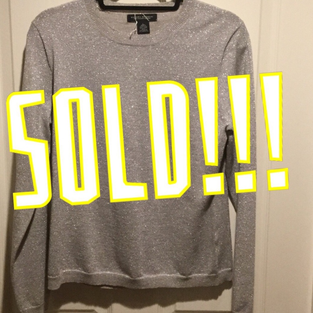 SOLD!!!       ☀️☀️☀️Silver BR lightweight sweater.