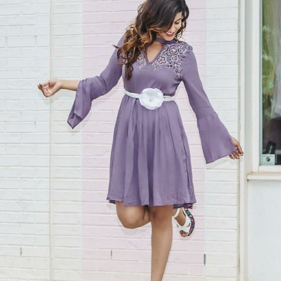 BUY 1, GET 1 FREE! Keyhole embroidered dress - Picture 2 of 4