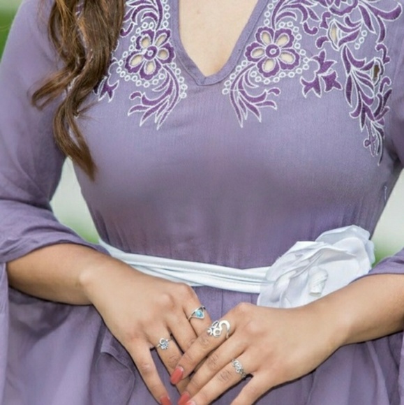 BUY 1, GET 1 FREE! Keyhole embroidered dress - Picture 3 of 4