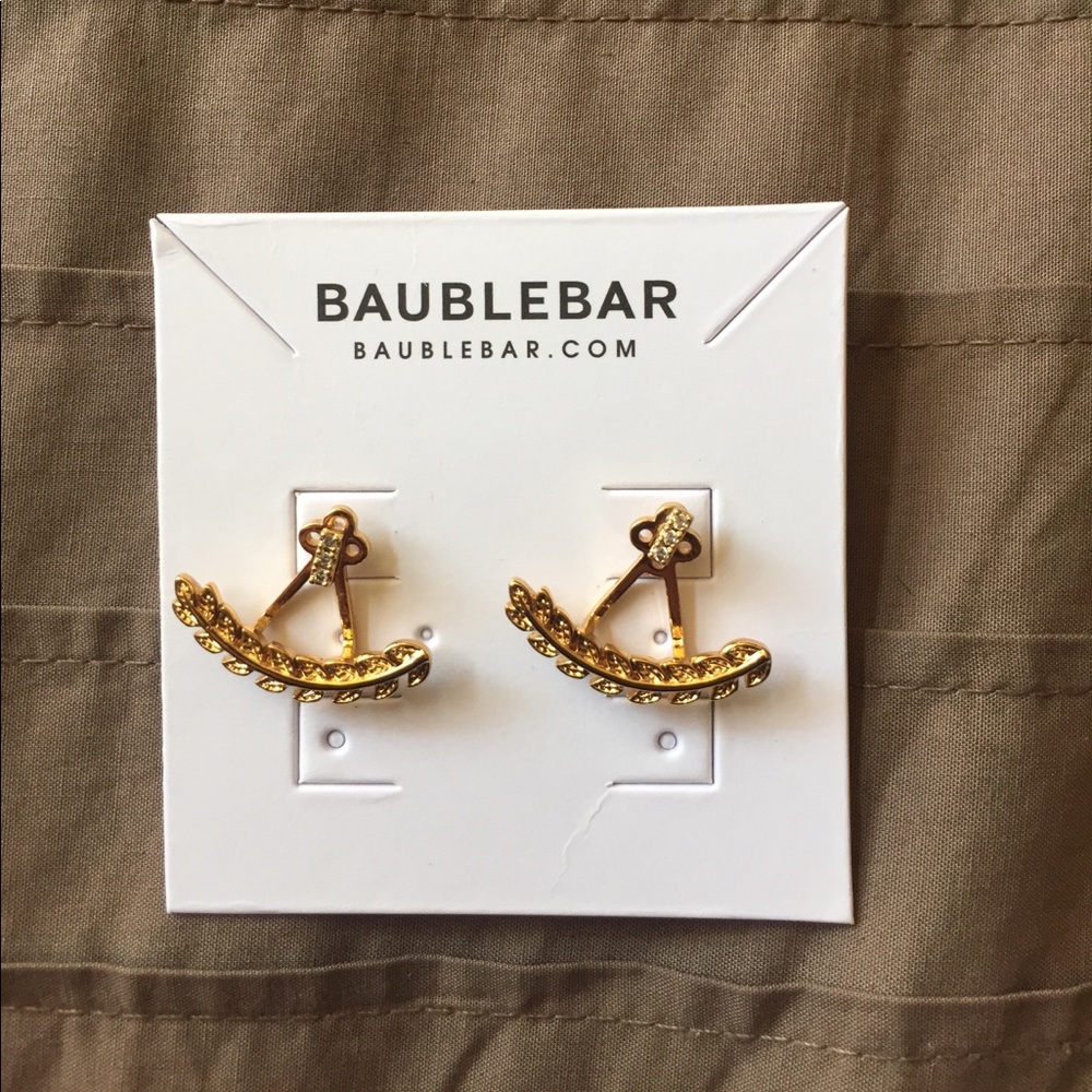 Trendy earrings