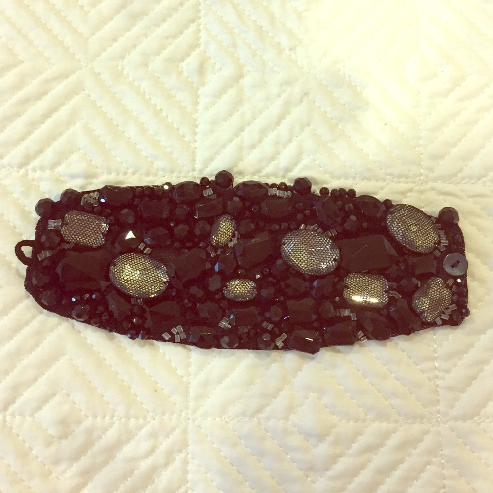 Mesh and stone bracelet