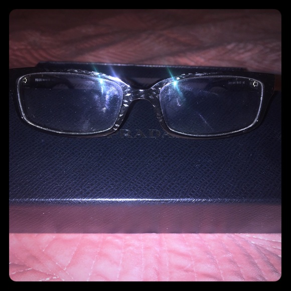 Authentic Prada eyeglasses 👓 - Picture 2 of 6