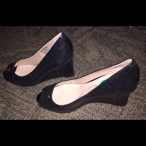 Women's shoes