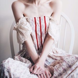 Vintage Off-the-shoulder Dress