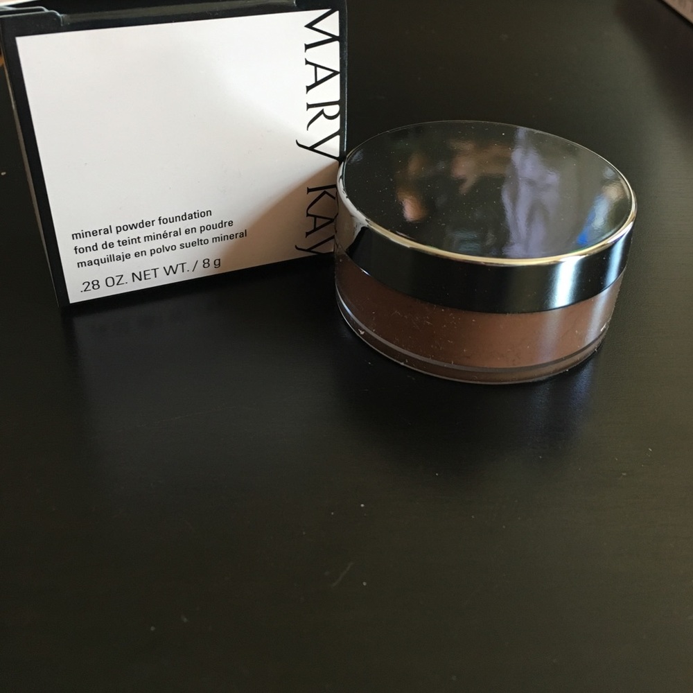 Mineral Powder Foundation