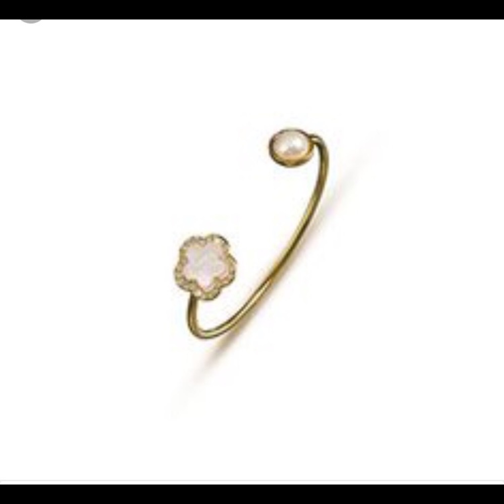 Yanbal bracelet