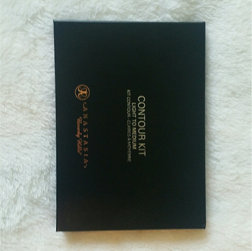 Anastasia Beverly Hills contour kit