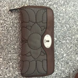 Fossil wallet (matching purse in separate buy)