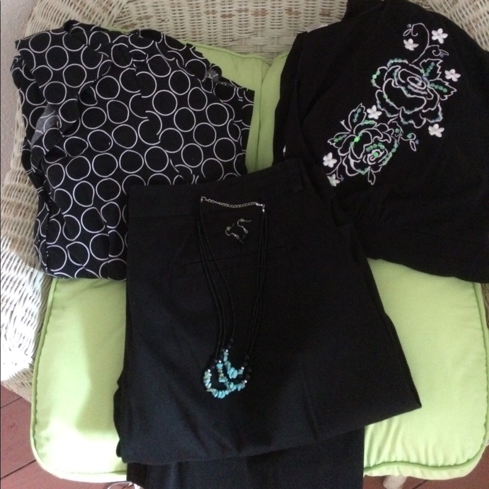 Two Black Tops 18/ 20 & Jones NY Cropped Pant 18W