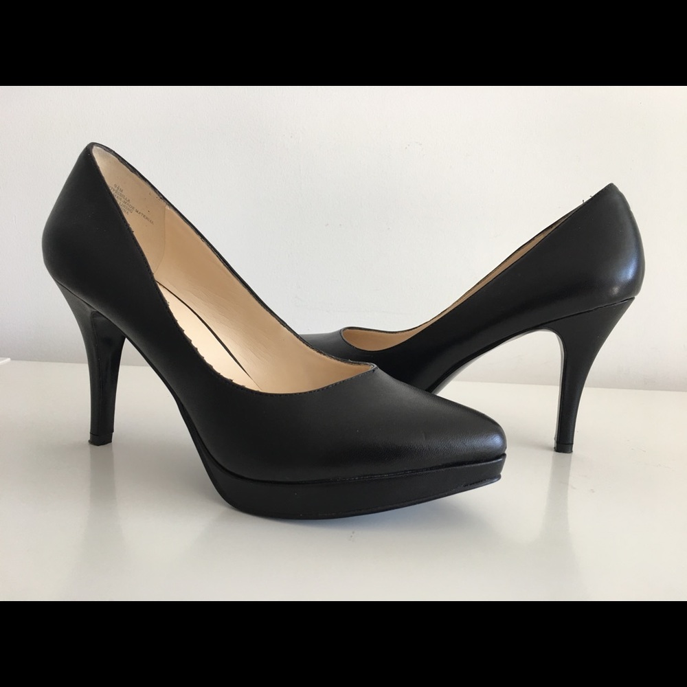 NINE WEST BLACK PLATFORM PUMP, SIZE 9.5