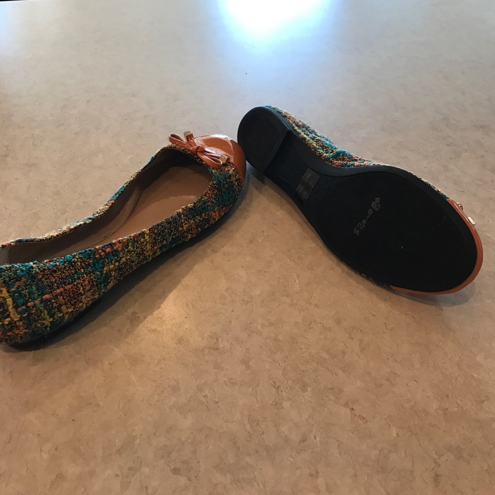 Shoes:never worn - Picture 3 of 3