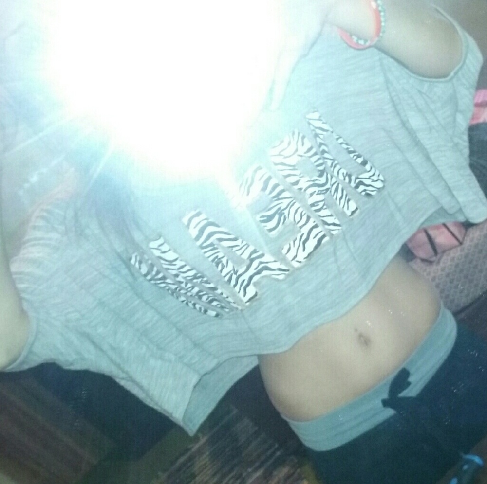 cropped shirt