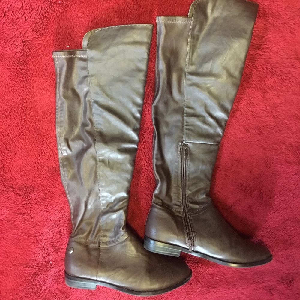 Brown boots
