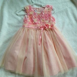Adorable pink dress size 24 months