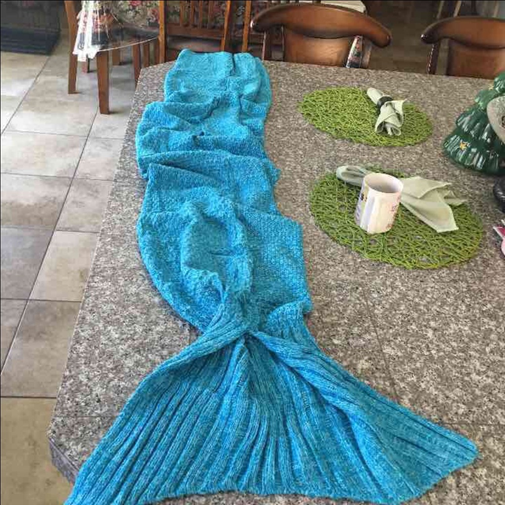 Mermaid Tail Blanket (adult)
