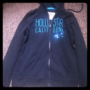 Hollister zip up size M
