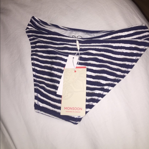 bikini - Picture 6 of 6