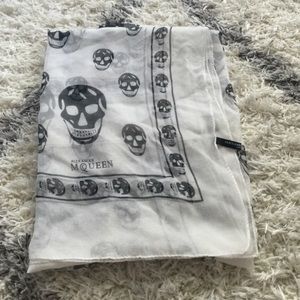 Skull Scarf