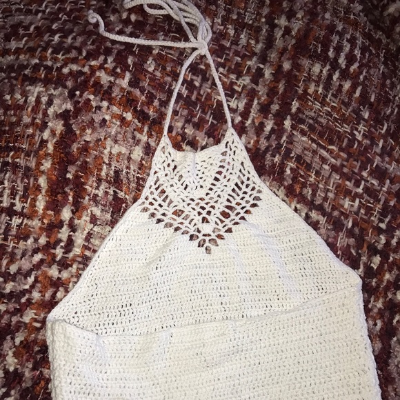 Lace halter top! - Picture 2 of 4