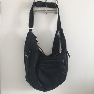 Lululemon crossbody athletic bag
