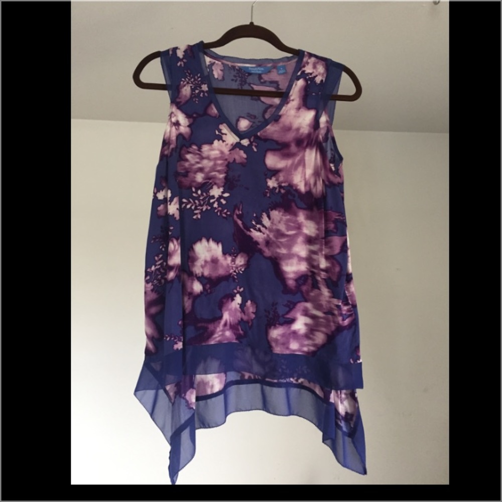 Flowing summer shirt in pretty purple.
