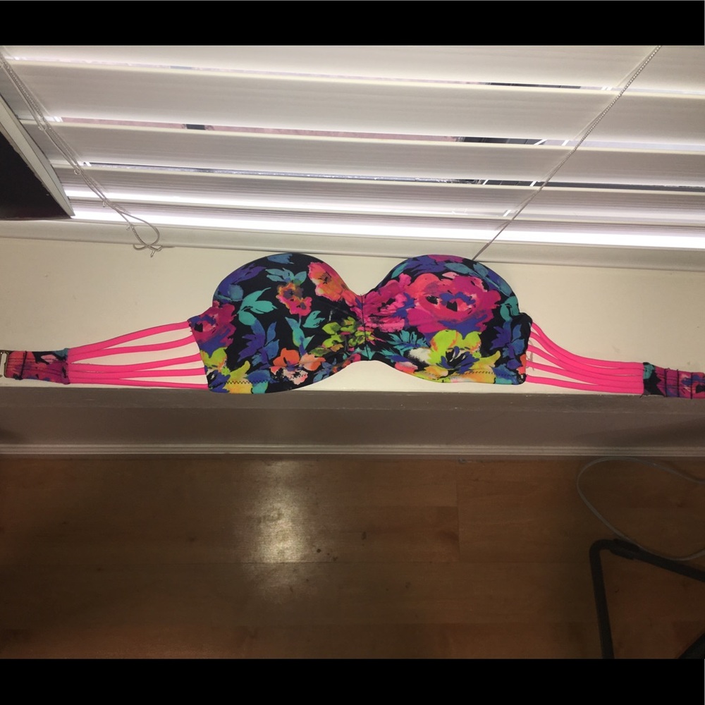 Floral bikini top