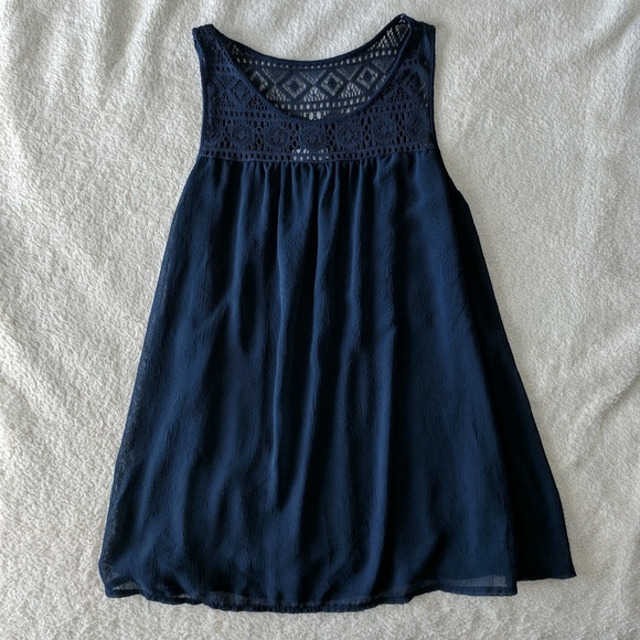 Liz Lange for Target Tops - Crochet Maternity Tank