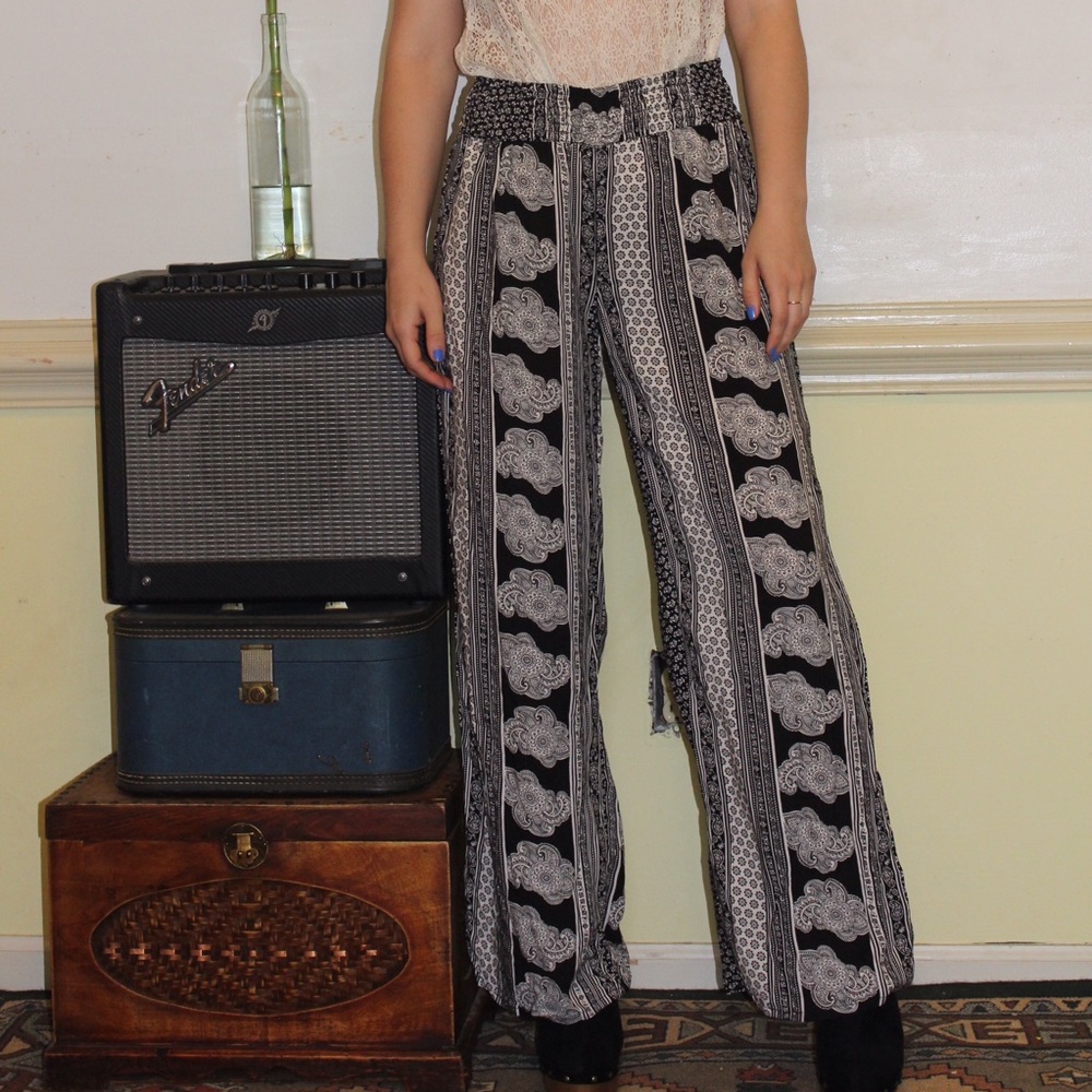 New Look Black And White Printed Palazzo Pants