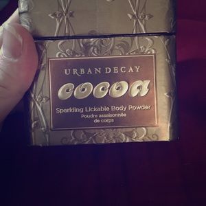 Urban Decay sparkling lickable body powder