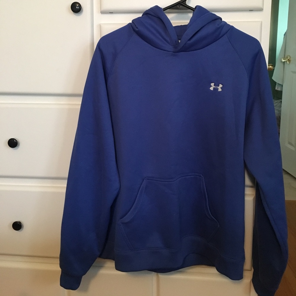 Under Armour sweatshirt
