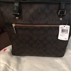 Coach Signature Zip Top Tote