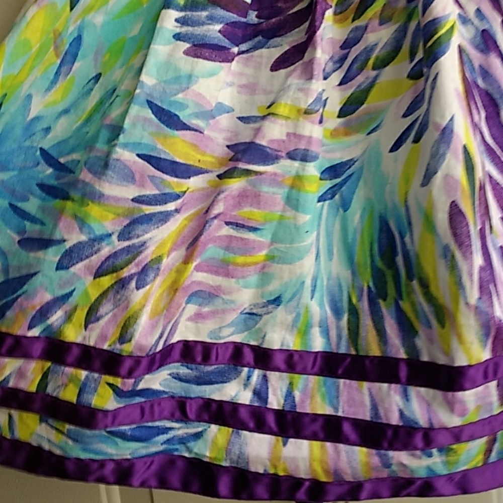 Spring dress - Picture 2 of 2