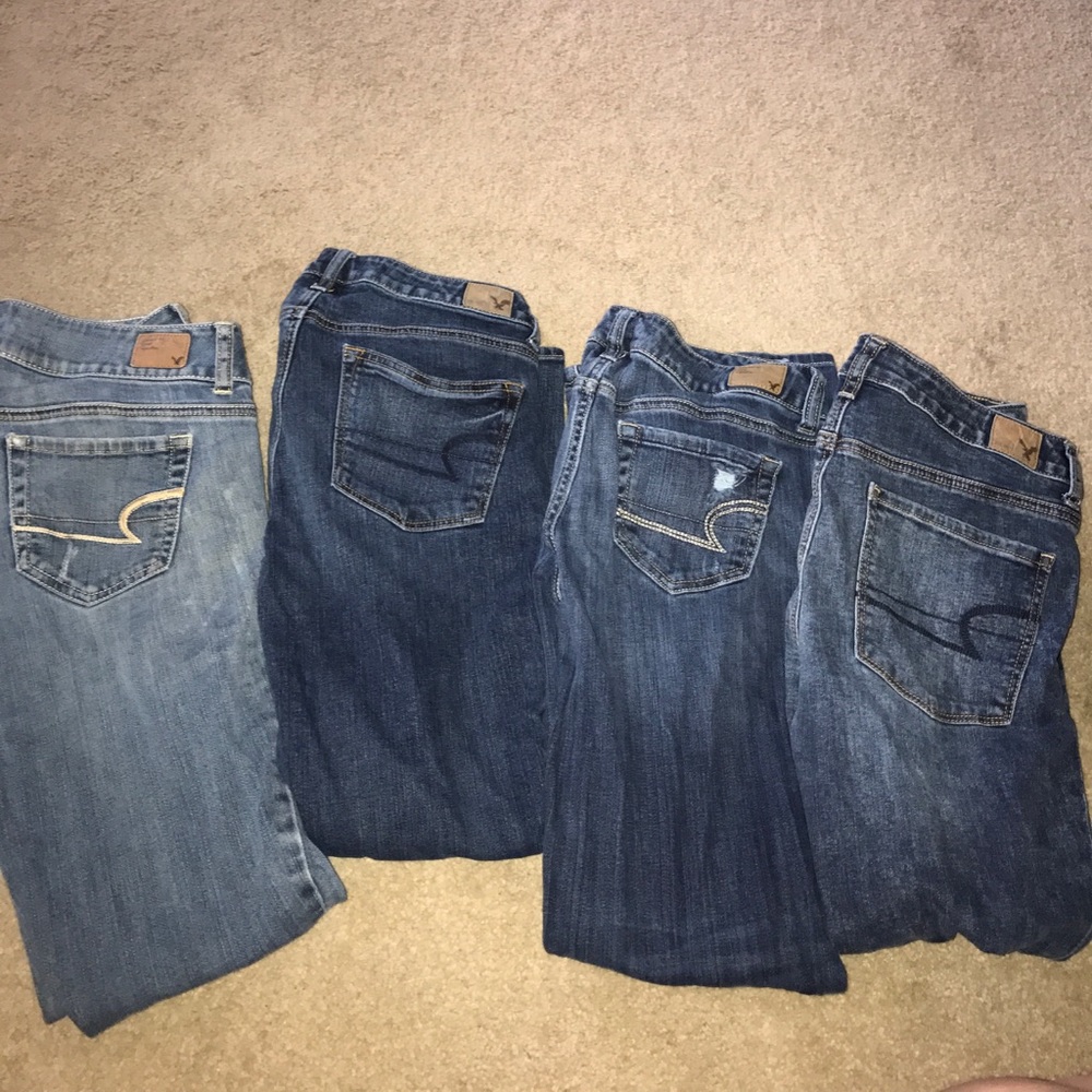 Bundle of American eagle jeans